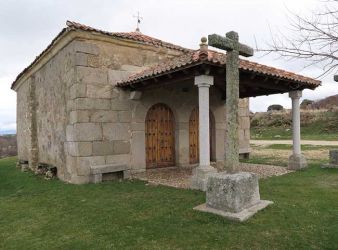 Ermita-San-Roque-entorno-Sierra-Baja-Otero-de-Herreros-Segovia